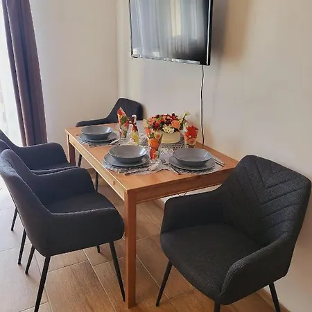 Oliver Apartmanhaz Διαμέρισμα *